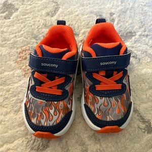 NEW Saucony Kids Flame Sneakers - Orange and Blue